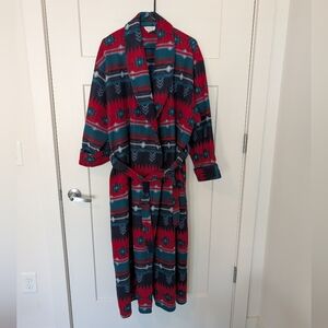 VTG Vanity Fair Robe